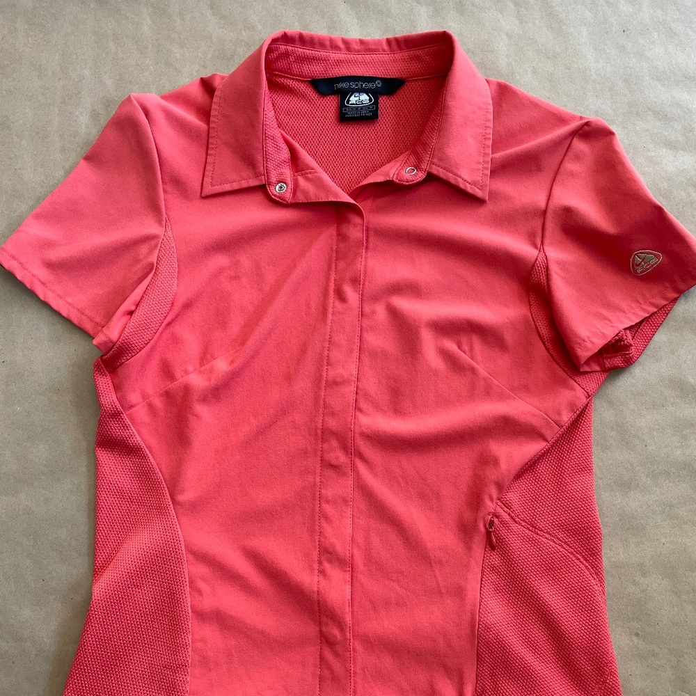 Nike snap front short sleeve shirt - size small